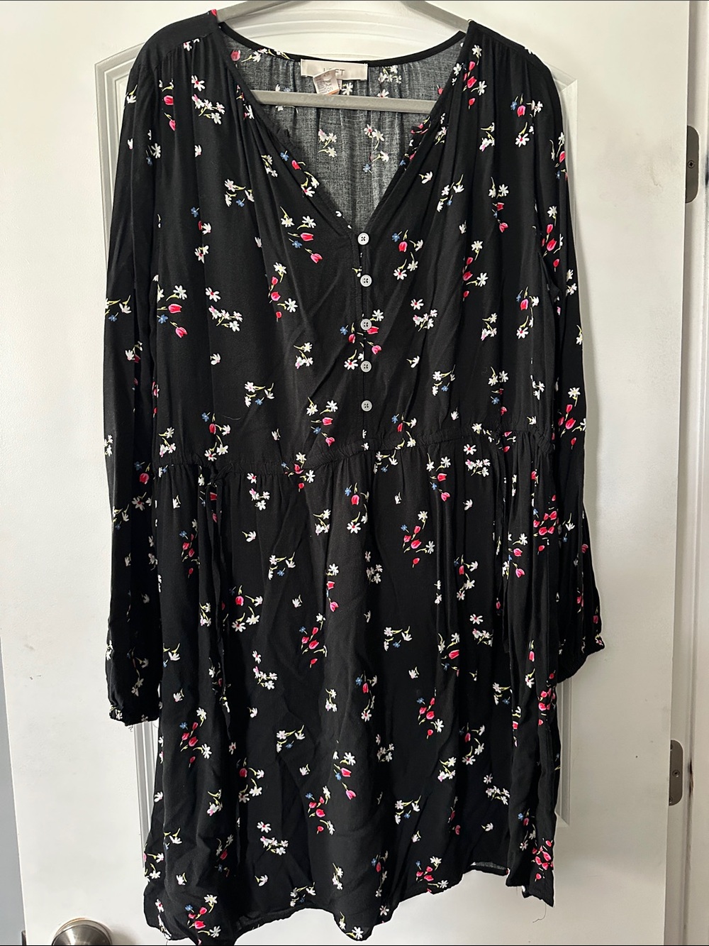Black Floral Long-Sleeve V-Neck Dress